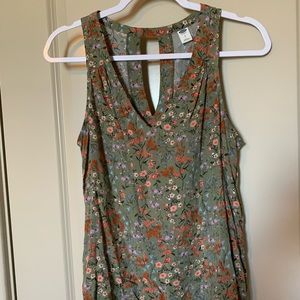 Old Navy green floral sleeveless top
